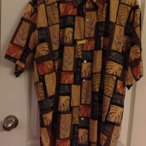 Men's Tori Richards size Lg short sleeve shirt